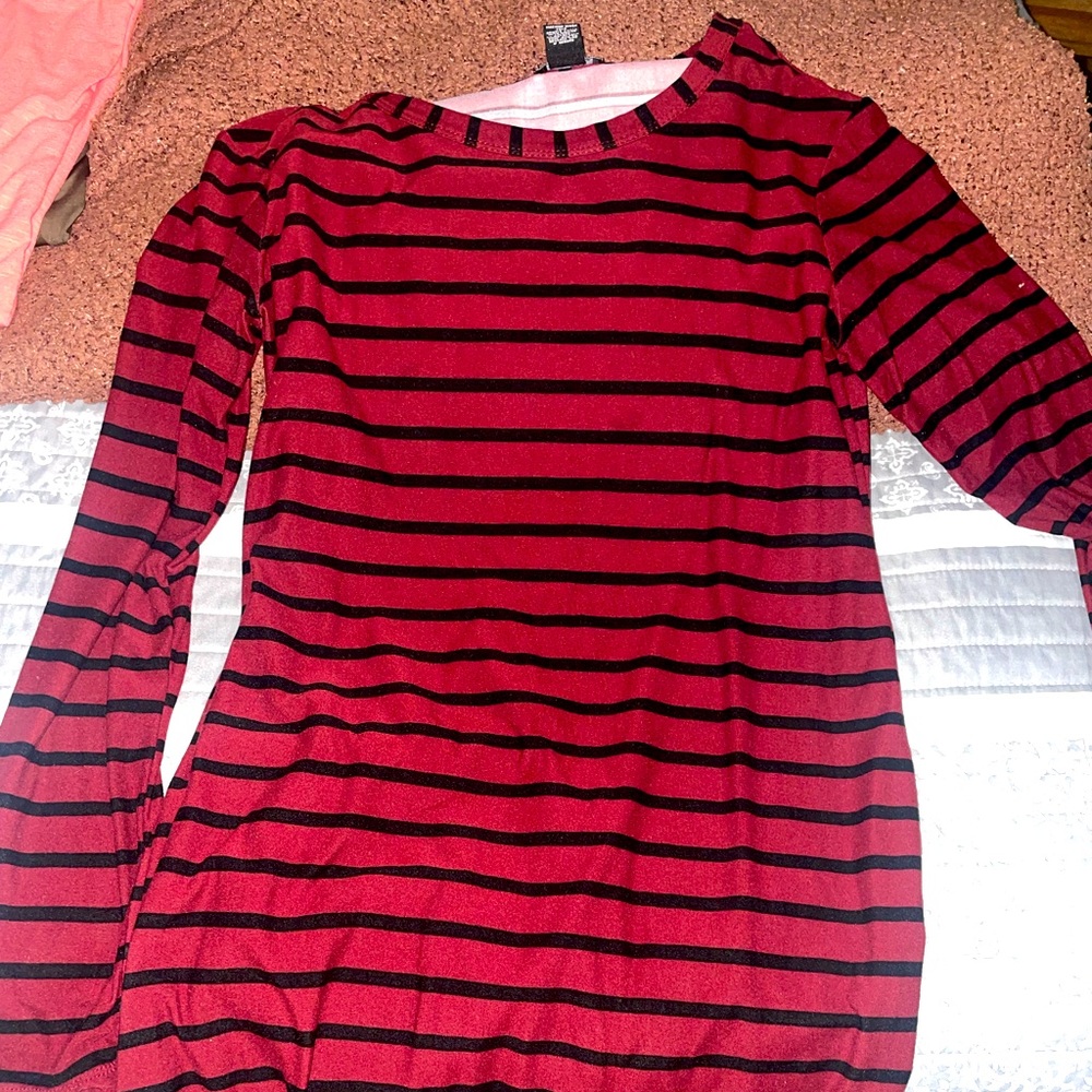 RUE 21 Stripped dress long sleeve